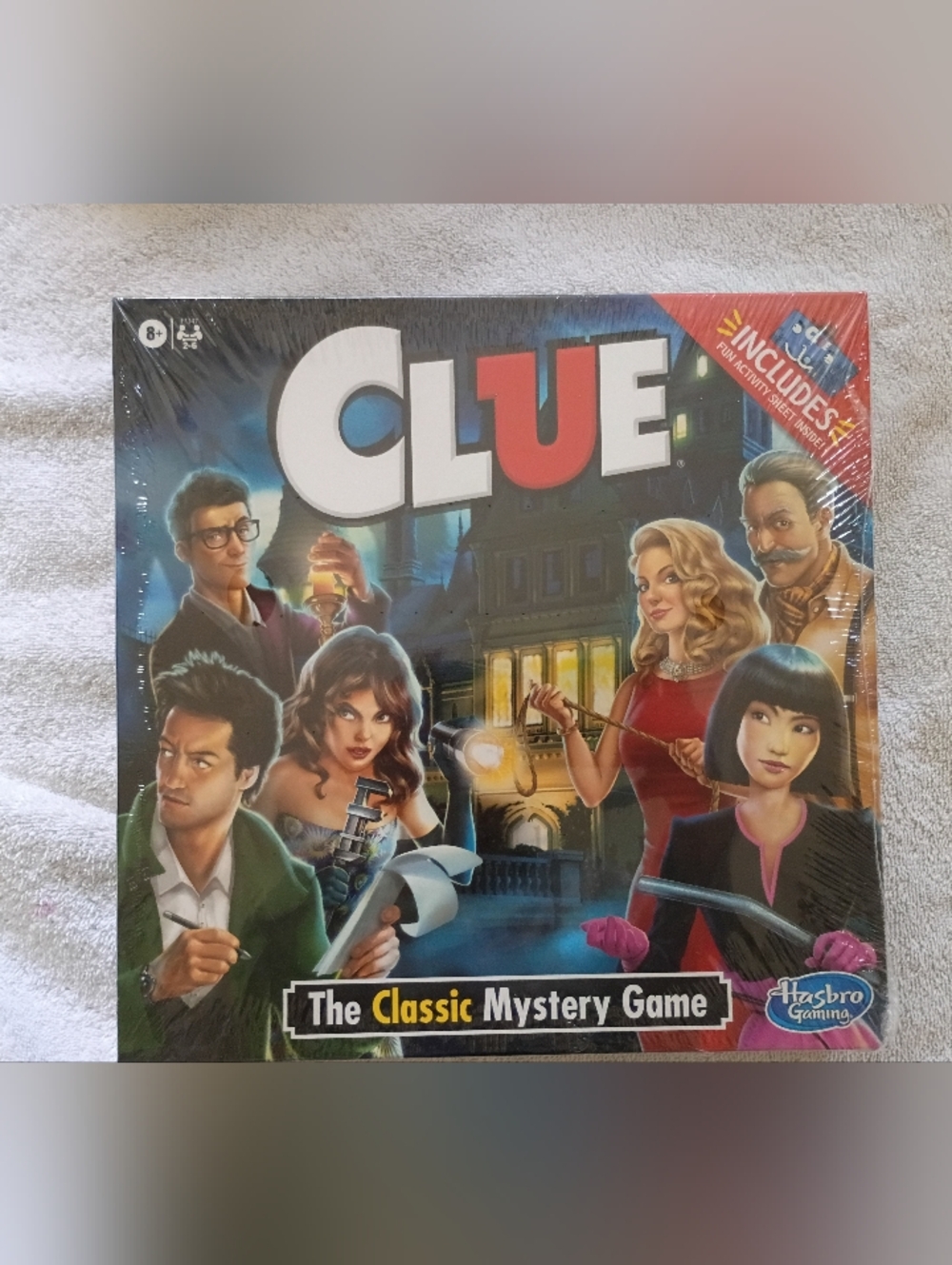 Hasbro CLUE Classic Mystery Game - Red, White, Blue Artwork